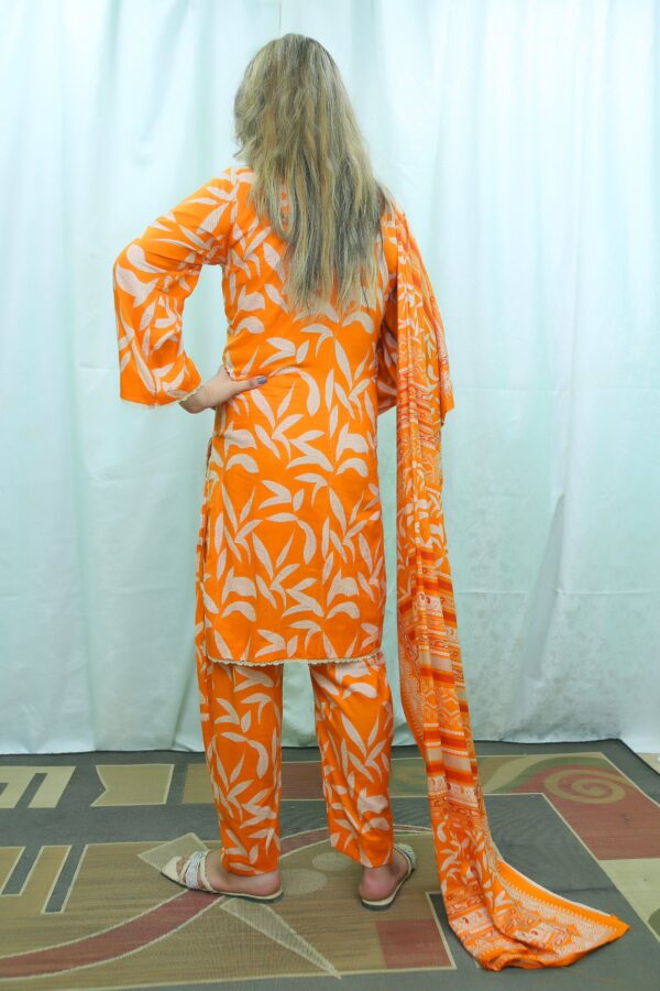 EGD-06  Ready to Wear 3pc Lawn - Image 4