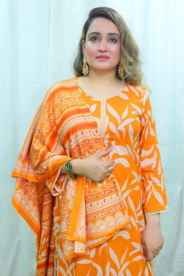 EGD-06  Ready to Wear 3pc Lawn - Image 2